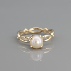 Nhẫn Đính Ngọc Trai