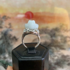 Nhẫn Cụ Khiết Ngọc Lưu Ly