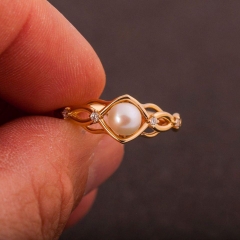 Nhẫn Đính Ngọc Trai