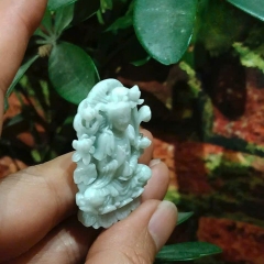 Tượng Bồ Tát Quán Âm Bạch Ngọc