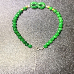 Vòng Ngọc Bích Charm Vô Cực