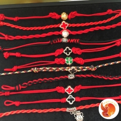 Vòng Tay Chỉ Đỏ