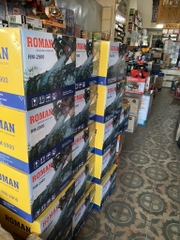 Máy cưa xích Roman