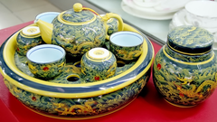 Bật mí cách làm sạch gốm sứ hiệu quả và dễ dàng