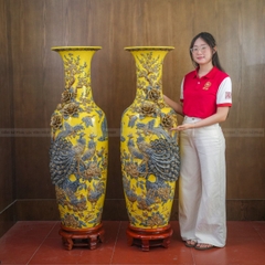 Đôi Lộc Bình Men Vàng Công Đào Đắp Nổi Kênh Bong Gốm Sứ Bát Tràng - Phúc Lộc Viên Minh - PL1525