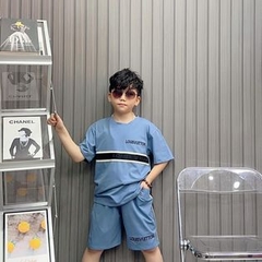 Bộ cổ tròn Tada Kids in Lou dập nổi ngang ngực cho bé từ 26-38Kg