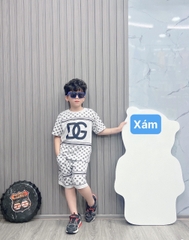Bộ bé trai cotton in hình DG quần sọc (13-26kg)