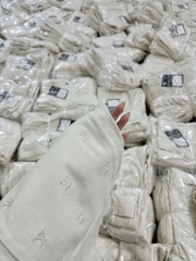 QUẦN JEAN NỮ BAGGY THÊU LV