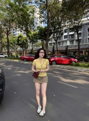 ÁO LEN DỆT WGWE VÀNG THÊU CÁ SẤU NỮ SẴN
