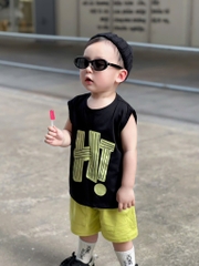 SET ÁO ĐEN QUẦN VÀNG BÉ TRAI ( SALE 49k )