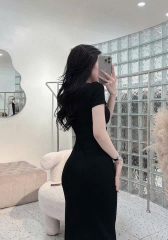 VÁY ZIP DÁNG DÀI 2 MÀU ĐỎ ĐEN NỮ SẴN (SALE 95k)