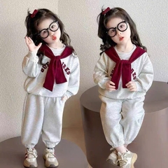 SET DÀI THỂ THAO HAI DA KÈM KHĂN BÉ GÁI