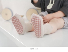SÉT 10 ĐÔI TẤT NEMO BABY NEW SẴN(XẢ 75k)