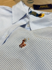 ÁO SƠ MI KẺ XANH THÊU LOGO NGỰA NỮ