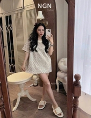 ÁO CỘC LV CỔ LEN FORM RỘNG NỮ
