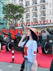 ÁO PHÔNG BỐ MẸ CON CỜ ĐỎ SAO VÀNG BẢN ĐỒ VN SẴN