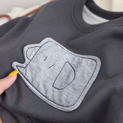 SET BỘ DÀI NỈ ĐANH THÊU HOẠ TIẾT KÈM QUẦN KẺ BÉ TRAI