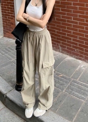 QUẦN GIÓ ĐEN BE WHOAU NỮ THU ĐÔNG