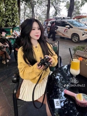 ÁO LEN VÀNG CÚC GỖ NỮ THU ĐÔNG