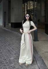 SÉT THỂ THAO ÁO ZÍP QUẦN SUÔNG CHẠY SỌC UMI DẺO NỮ SẴN (SALE 109k)