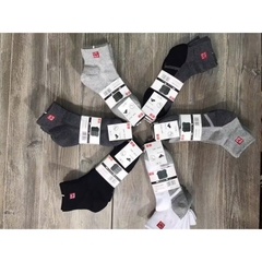 ĐỒ LÓT - TẤT NAM UNIQLO CỔ DÀI VÀ NGẮN