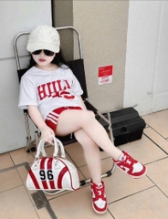 SÉT ÁO PHÔNG HULLS 33 QUẦN SHORT ĐỎ 3 SỌC CHO BÉ TRAI BÉ GÁI (SALE 59k)