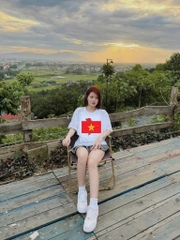 ÁO PHÔNG BỐ MẸ CON CỜ ĐỎ SAO VÀNG BẢN ĐỒ VN SẴN