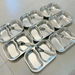 ĐỒ GIA DỤNG KHAY ĂN 2 NGĂN HÌNH THÚ DỄ THƯƠNG CHO CÁC BÉ