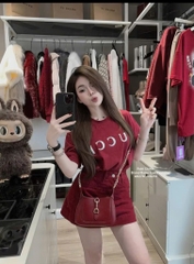 CHÂN VÁY BÒ NỮ ĐỎ NEW TÚI NGANG SẴN
