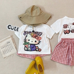 SET BỘ HELLO KITTY ZOZ WOW ÁO TRẮNG QUẦN SOOC CARO HỒNG BÉ GÁI SẴN
