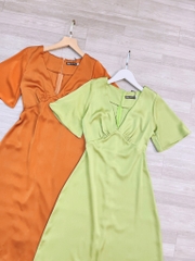 VÁY CỔ V DÚM NGỰC 2 MẦU
