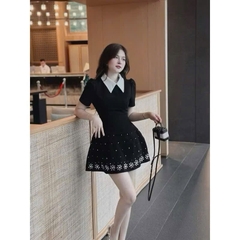 VÁY XOÈ ĐÍNH ĐÁ PHỐI CỔ TRẮNG NỮ