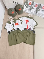 SET POLO CỜ ĐỎ SAO VÀNG KÈM MŨ BÉ TRAI