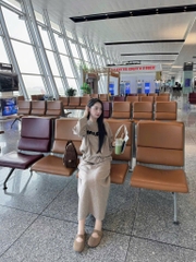 SET TĂM LÔNG THỎ CHÂN VÁY MÀU BE NỮ THU ĐÔNG