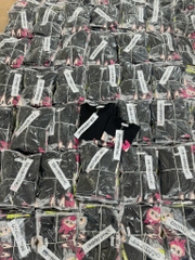 ÁO LABUBU MẸ CON ĐEN FORM RỘNG SẴN ( xả 50k )