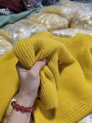 ÁO LEN 2 MÀU VÀNG TRẮNG CÚC TIM DÀI TAY NỮ