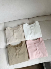 SET 2 ÁO TĂM CỔ CÚC DÀI TAY BÉ GÁI XẢ