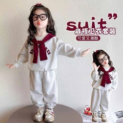 SET DÀI THỂ THAO HAI DA KÈM KHĂN BÉ GÁI