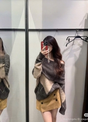 ÁO LEN TRỄ VAI PHỐI MÀU NÂU BE NỮ THU ĐÔNG