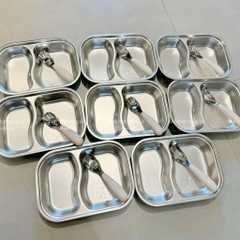 ĐỒ GIA DỤNG KHAY ĂN 2 NGĂN HÌNH THÚ DỄ THƯƠNG CHO CÁC BÉ