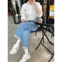 ÁO SƠ MI TRẮNG DÀI TAY THÊU GẤU NỮ