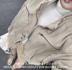 ÁO KHOÁC JEANS NỮ CỔ TÀU TÚI TRƯỚC KÉO KHOÁ THU ĐÔNG