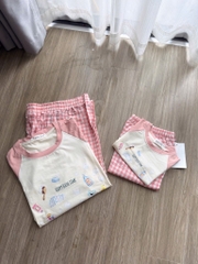 SET DÀI HAPPY BATH TIME QUẦN KẺ HỒNG MẸ VÀ BÉ SẴN