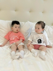 SET 2 BỘ HỒNG TRẮNG ABATHING APE BÉ TRAI BÉ GÁI (XẢ 79k)