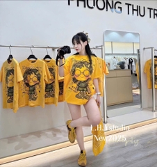 ÁO PHÔNG VÀNG CÔ GÁI NHẮM MẮT NỮ