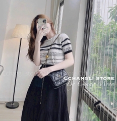 ÁO LEN KẺ MONGTOGI CỔ TRÒN NỮ THU ĐÔNG