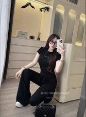 SET 2 ÁO ZIP TRẮNG ĐEN CHỮ NỮ SẴN
