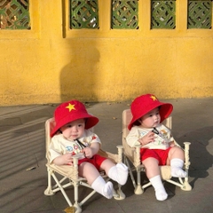 SET ĐỎ ĐỘC LẬP TỰ DO KÈM MŨ BÉ TRAI BÉ GÁI (SALE 65k)