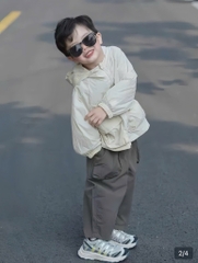 ÁO GIÓ MŨ DÀI TAY 2 MÀU BÉ TRAI BÉ GÁI