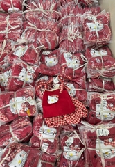 SÉT BỘ HELLO KITTY QUẦN BÍ BÉ GÁI SẴN(SALE 70k)